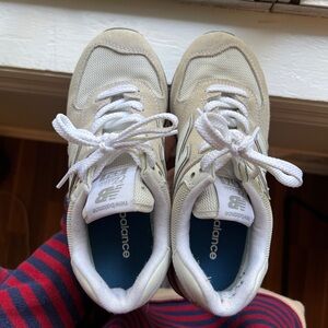 New balance women’s 574 V2 evergreen sneaker in white